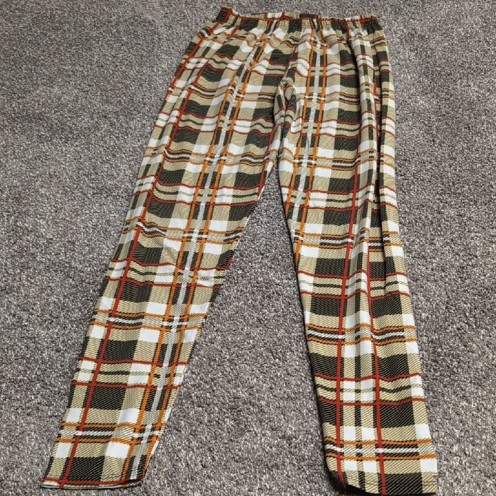 Plaid Elastic-Waist Leggings in Olive & Cream